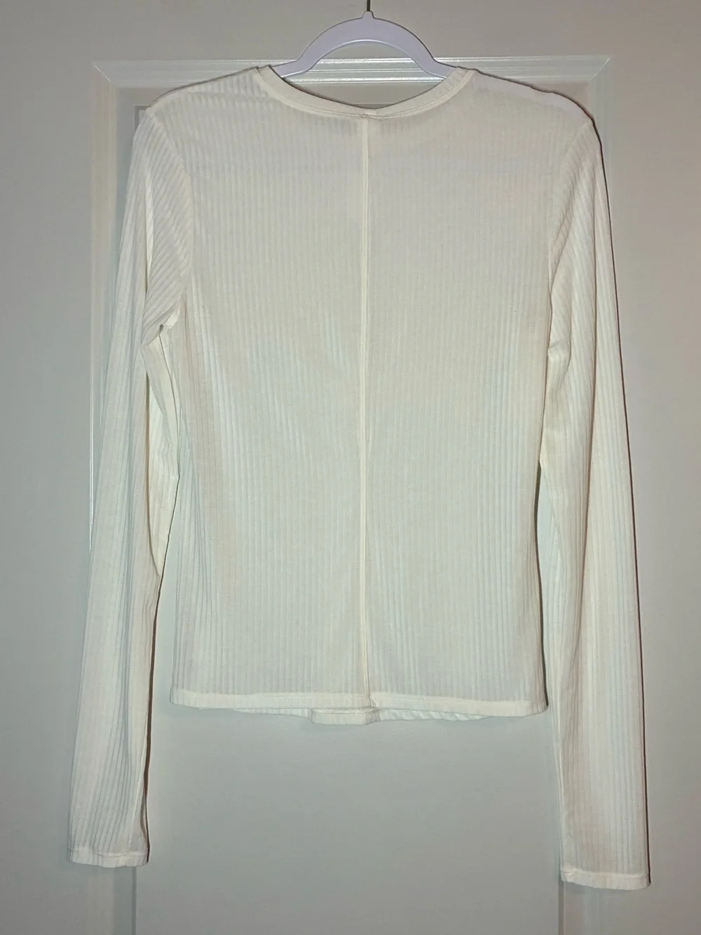 ALO Yoga Ribbed Sea Coast Long Sleeve in Ivory Size Medium